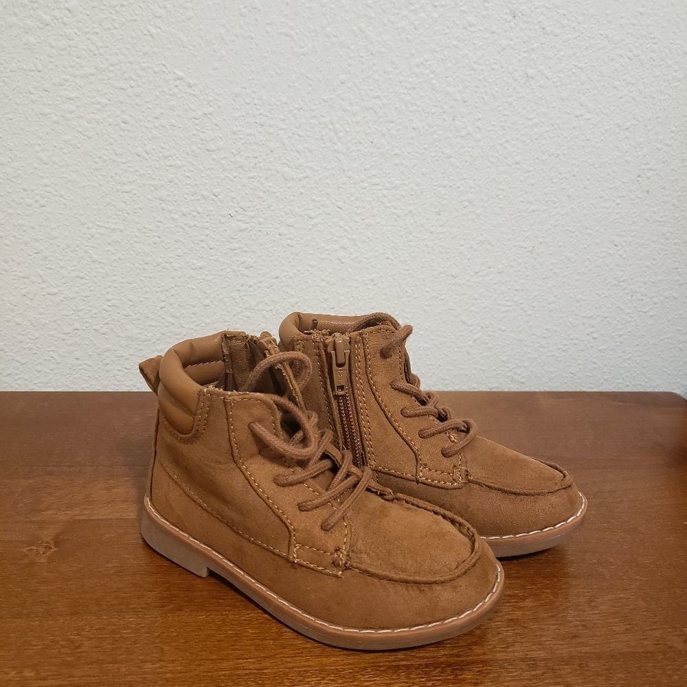 Old Navy Boys suade booties sz 8